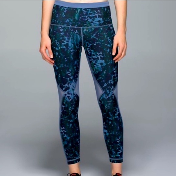 Lululemon Running In The City Teal Pattern Mesh Tight Leggings - Picture 3 of 16